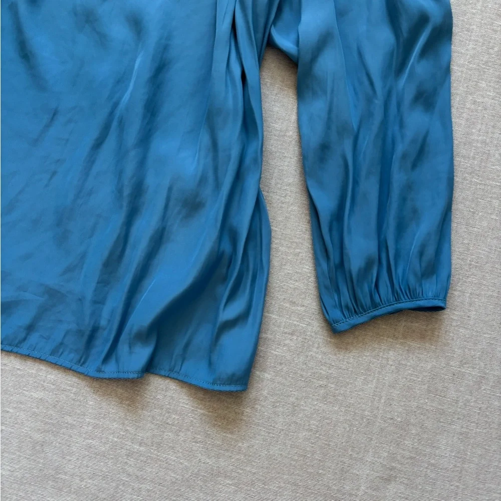 Maje royal blue cold shoulder top. - Picture 6 of 13